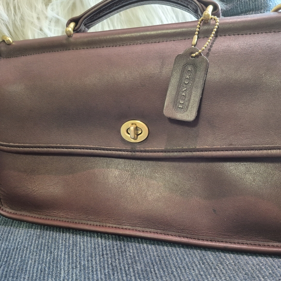 Coach Vintage City Willis Crossbody Hand Bag - Picture 12 of 12